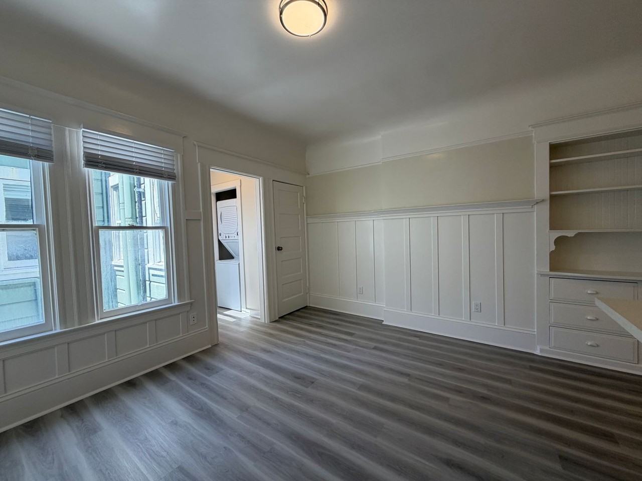 571D Minna St - Photo 7 of 15