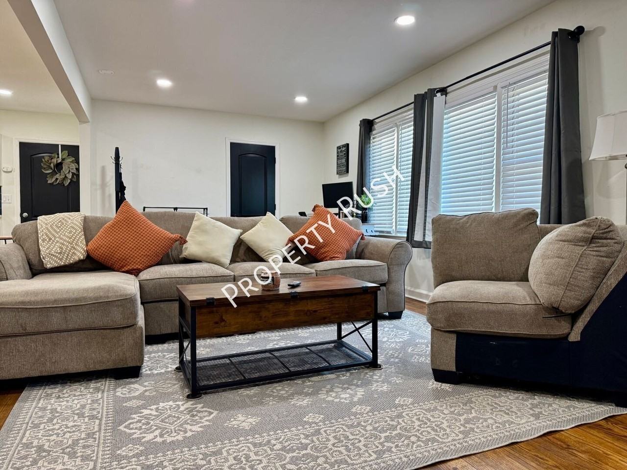 854 Lupton Dr - Photo 5 of 39