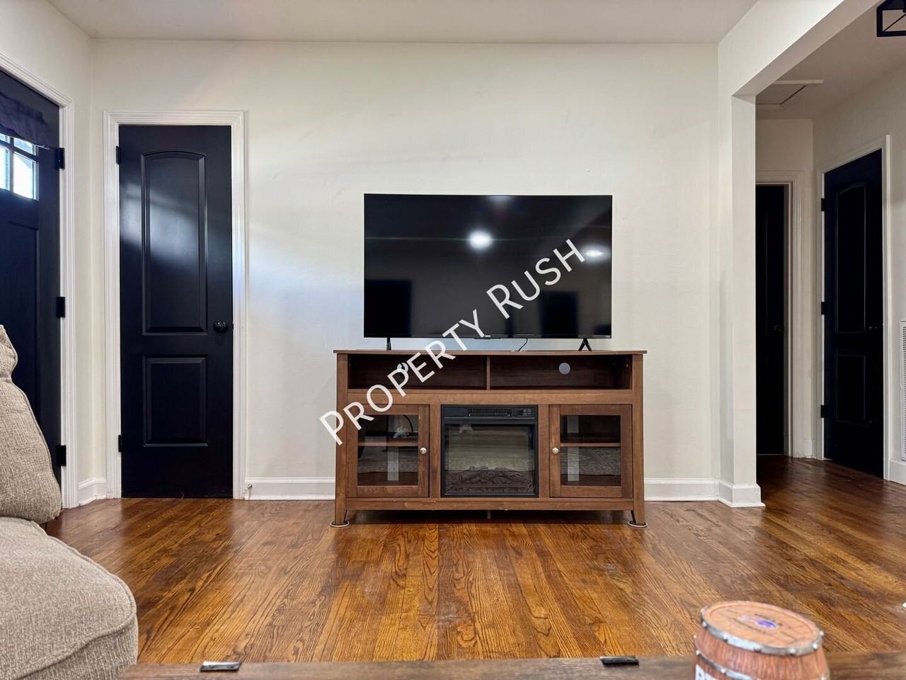 854 Lupton Dr - Photo 6 of 39