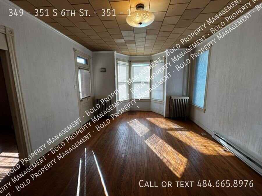 351 S 6th St #1 - Photo 2 of 7