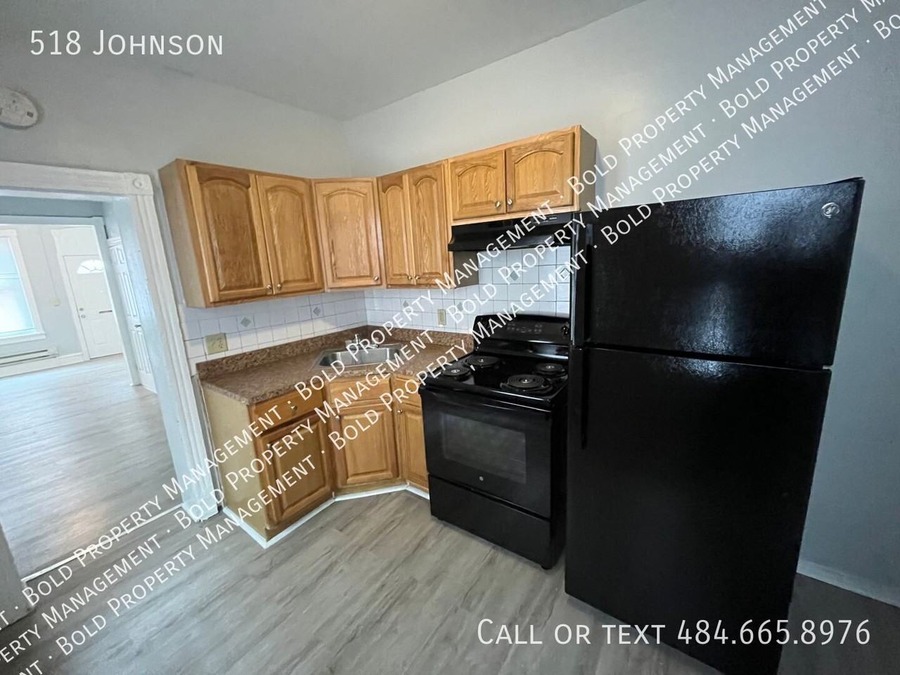 518 Johnson St - Photo 3 of 8