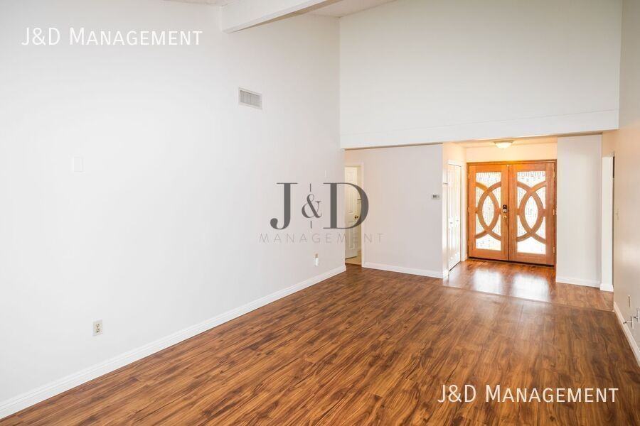 10316 Muchacha Way - Photo 3 of 19