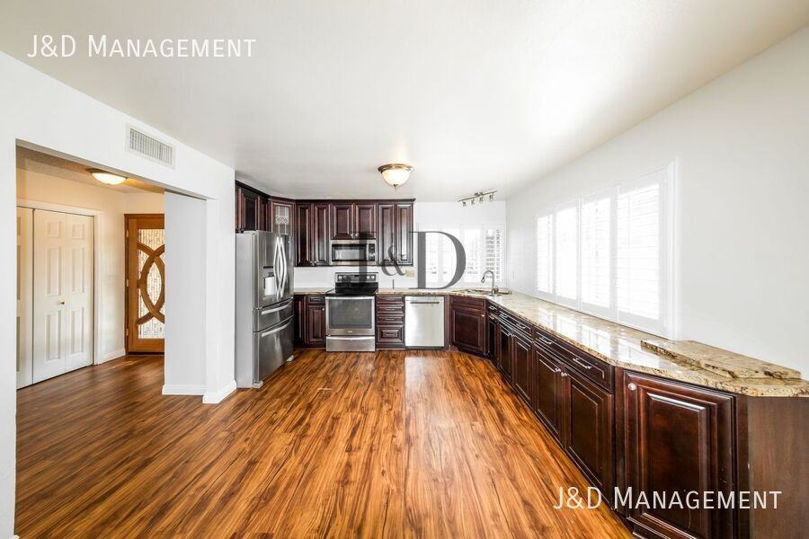 10316 Muchacha Way - Photo 4 of 19