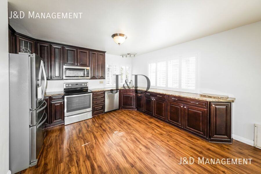 10316 Muchacha Way - Photo 5 of 19