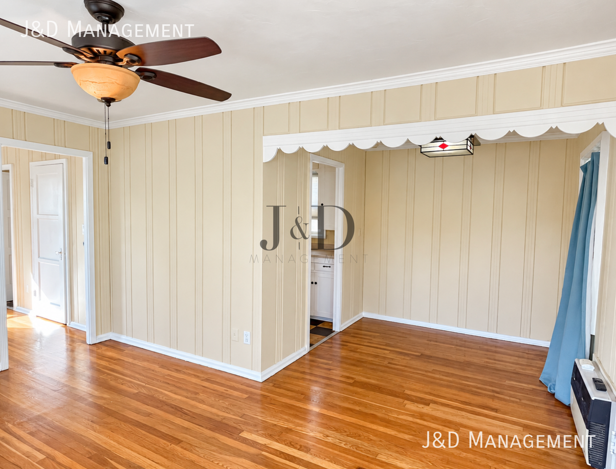 2626 University Ave - Photo 2 of 12