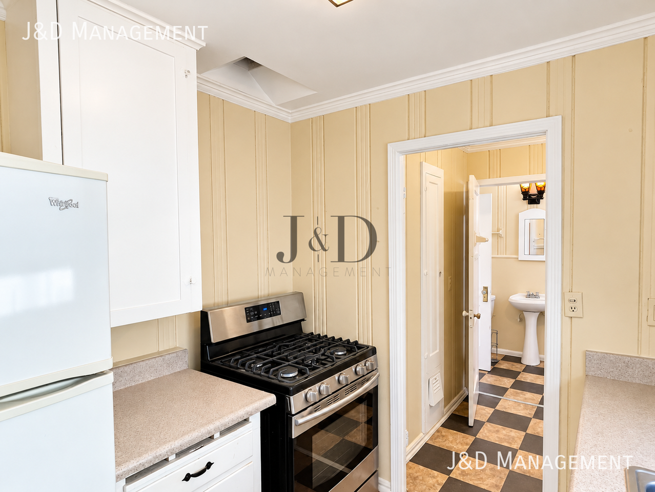 2626 University Ave - Photo 7 of 12