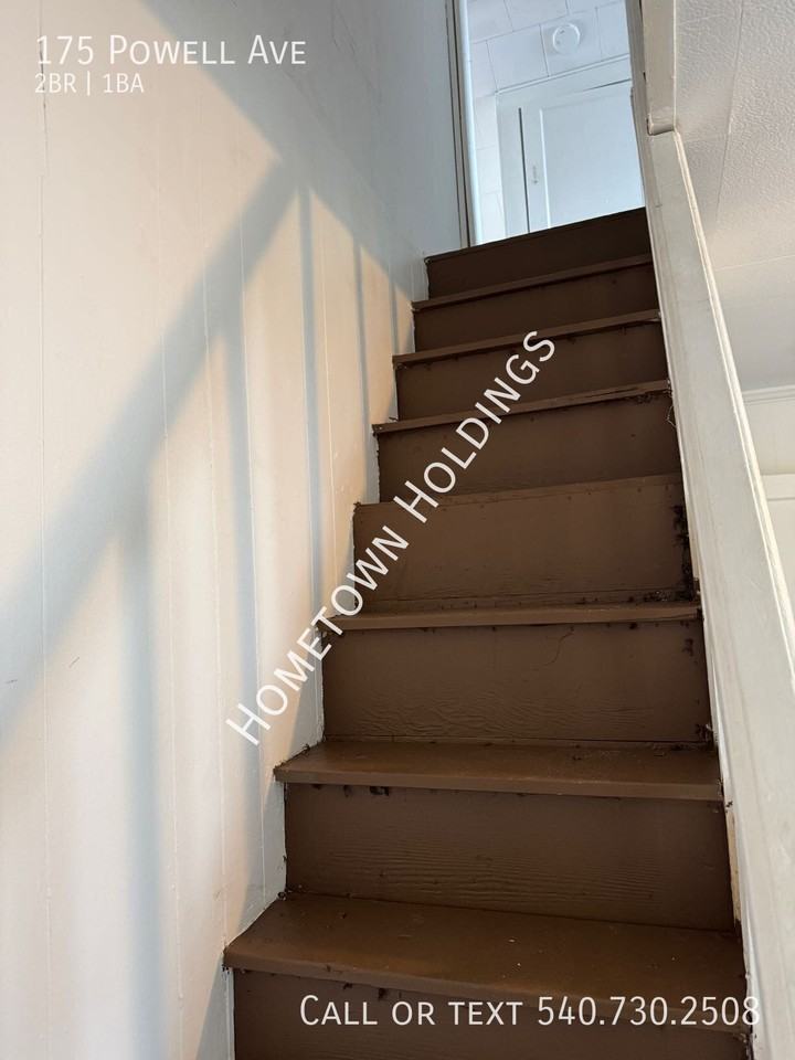 175 Powell Ave - Photo 4 of 20