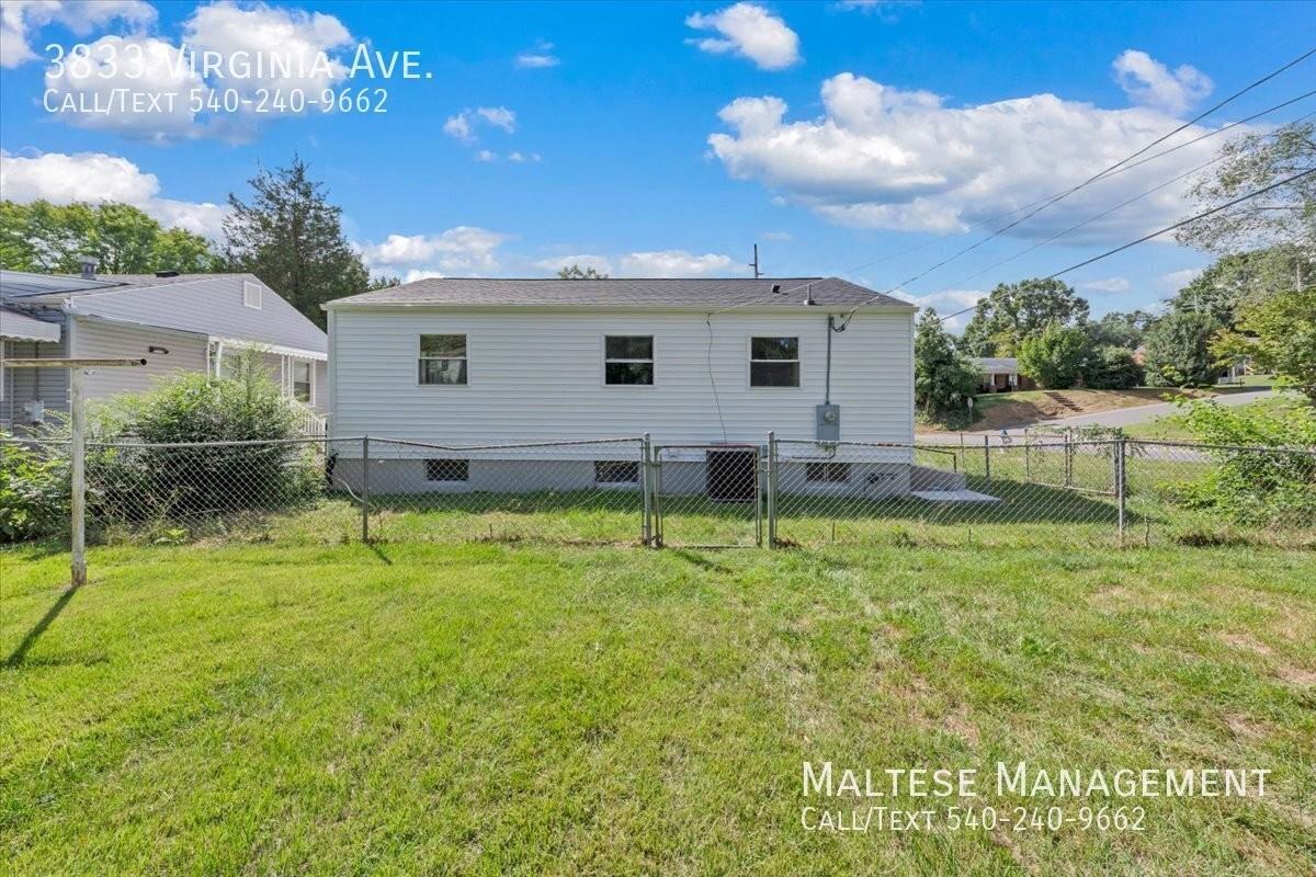3833 Virginia Ave Nw - Photo 4 of 23