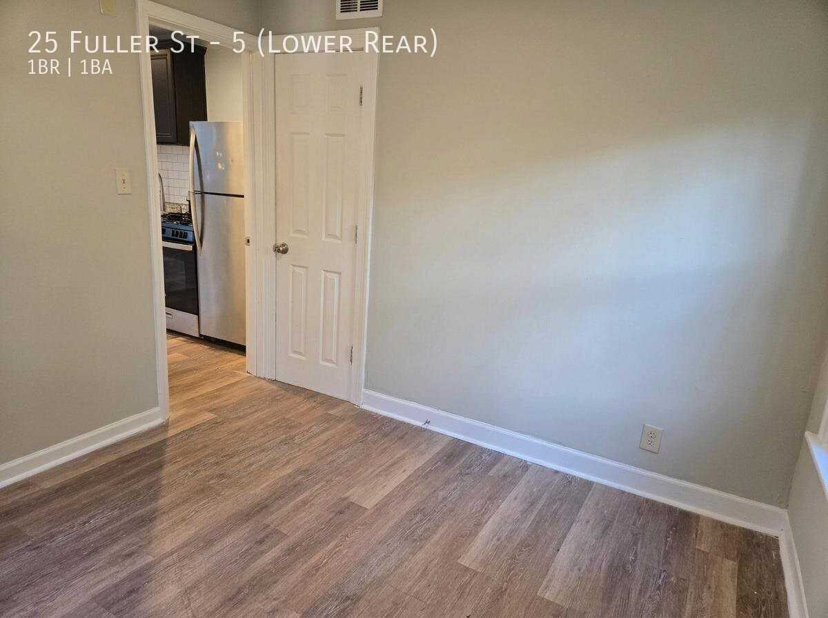 25 Fuller St #5LOWERREAR - Photo 3 of 6