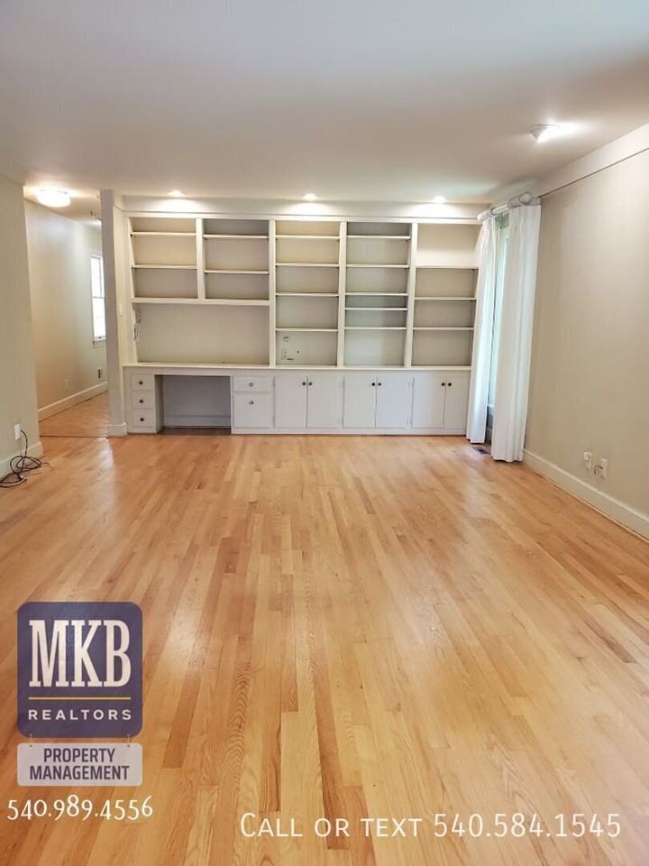 5029 Crossbow Cir - Photo 4 of 45