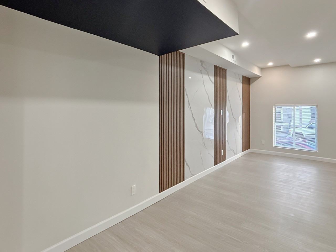 2636 E Monument St - Photo 2 of 32