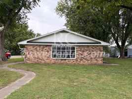 featured image of 202A N California Ave