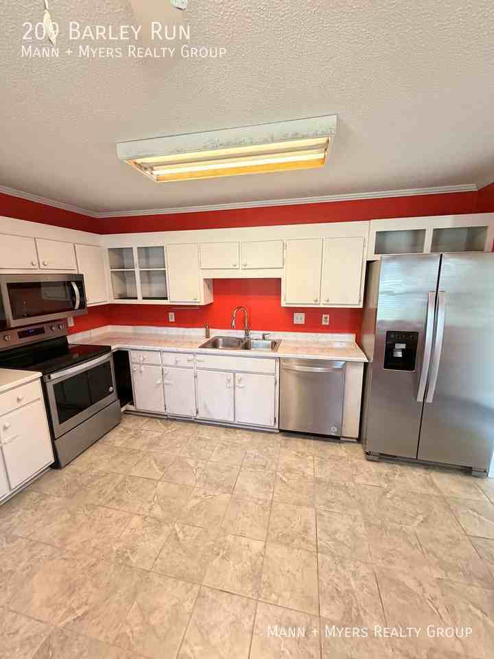 209 Barley Run - Photo 7 of 33