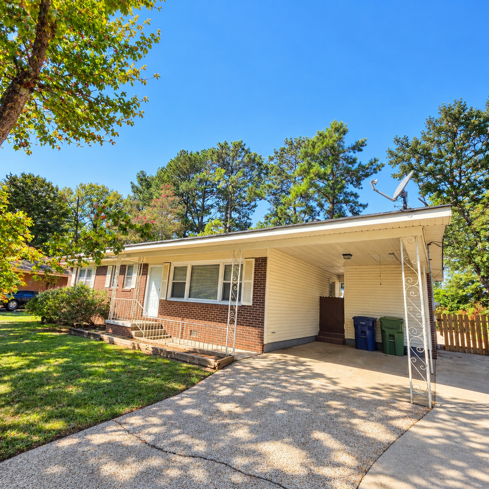 613 Austin Dr Nw - Photo 3 of 21