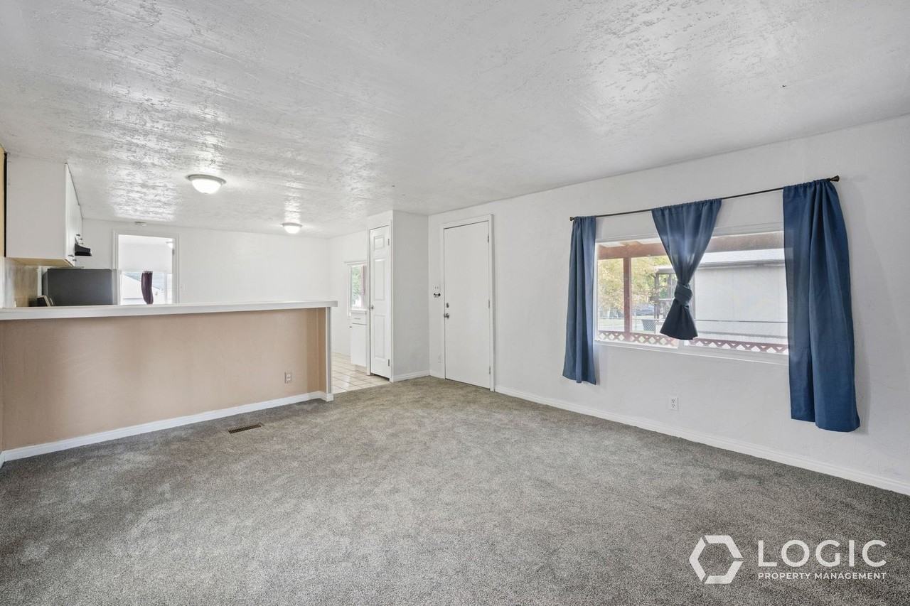 6954 S Flamingo Way - Photo 5 of 20