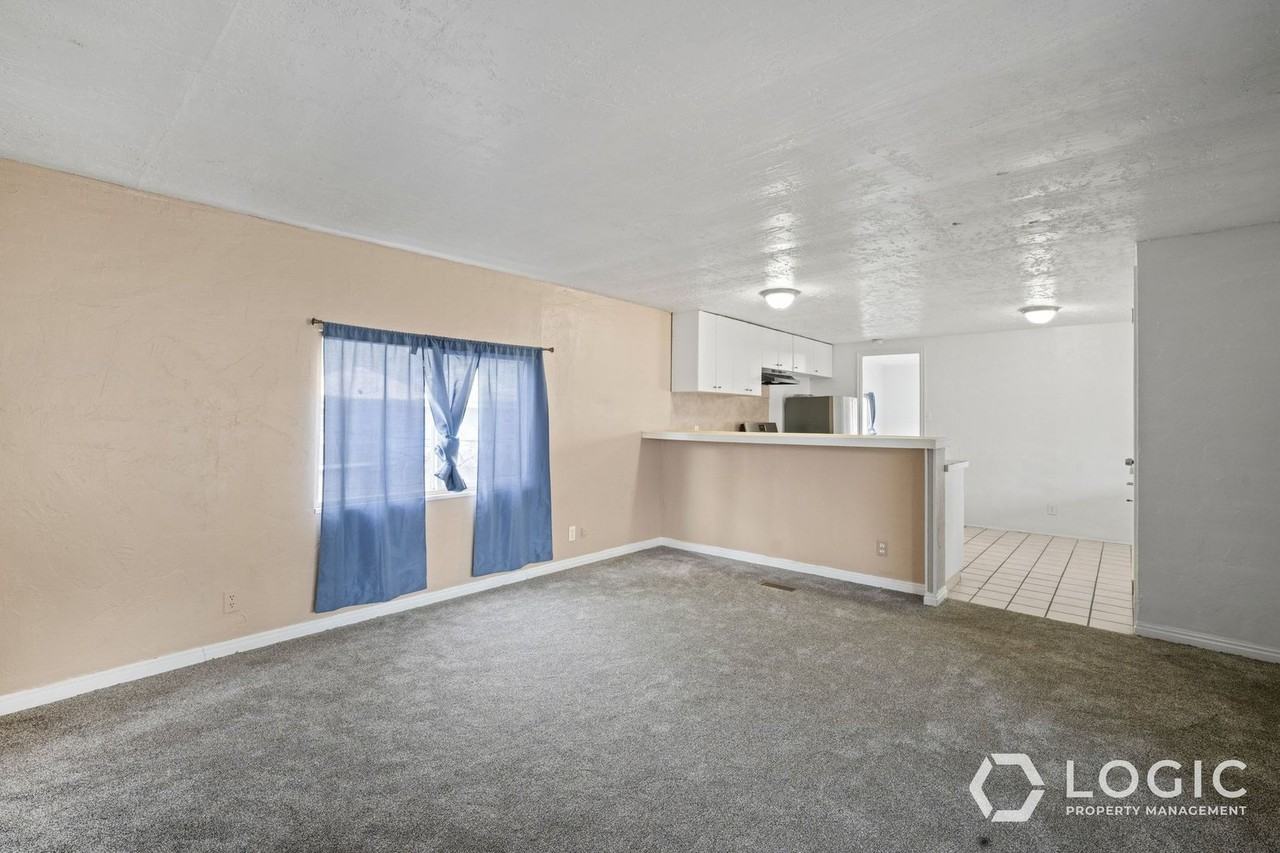 6954 S Flamingo Way - Photo 6 of 20
