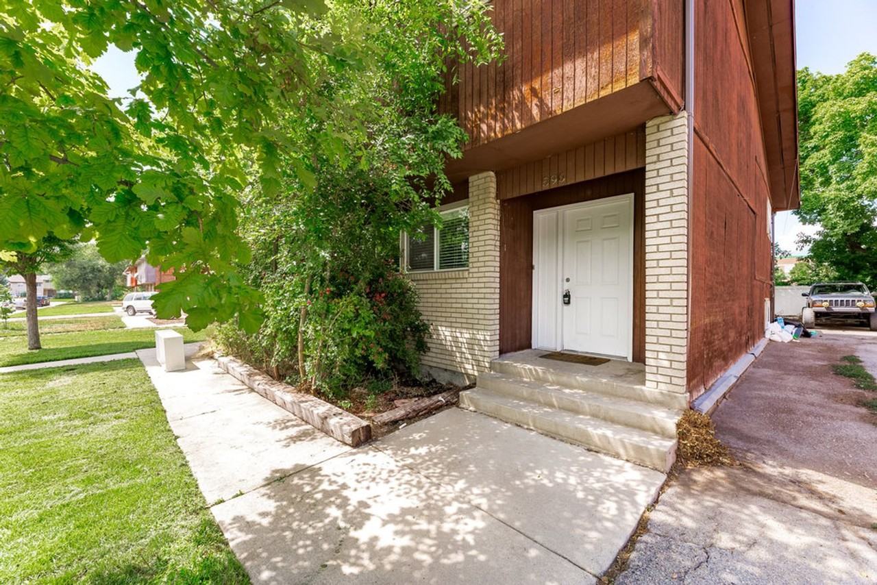 596 W 1975 N - Photo 2 of 20