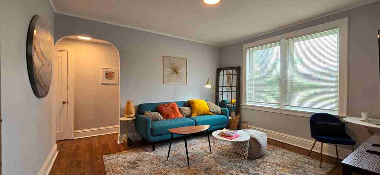 4933 Chippewa St #1E - Photo 2 of 38