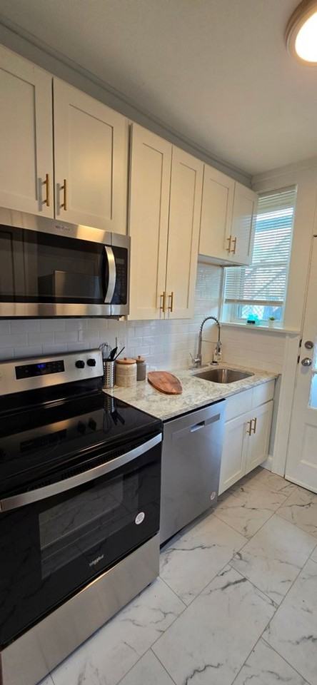 4933 Chippewa St #1E - Photo 6 of 38