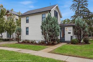 featured image of 560 S Webster St