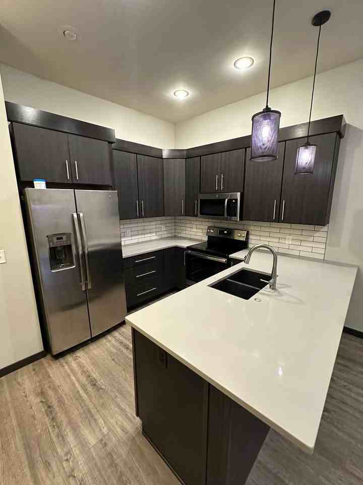 409 W Norfolk Ave #200 - Photo 2 of 6