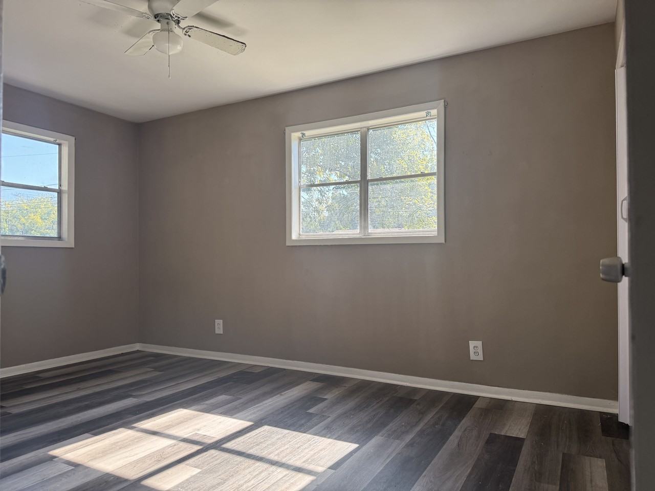 1428 Flamingo Ln - Photo 6 of 9
