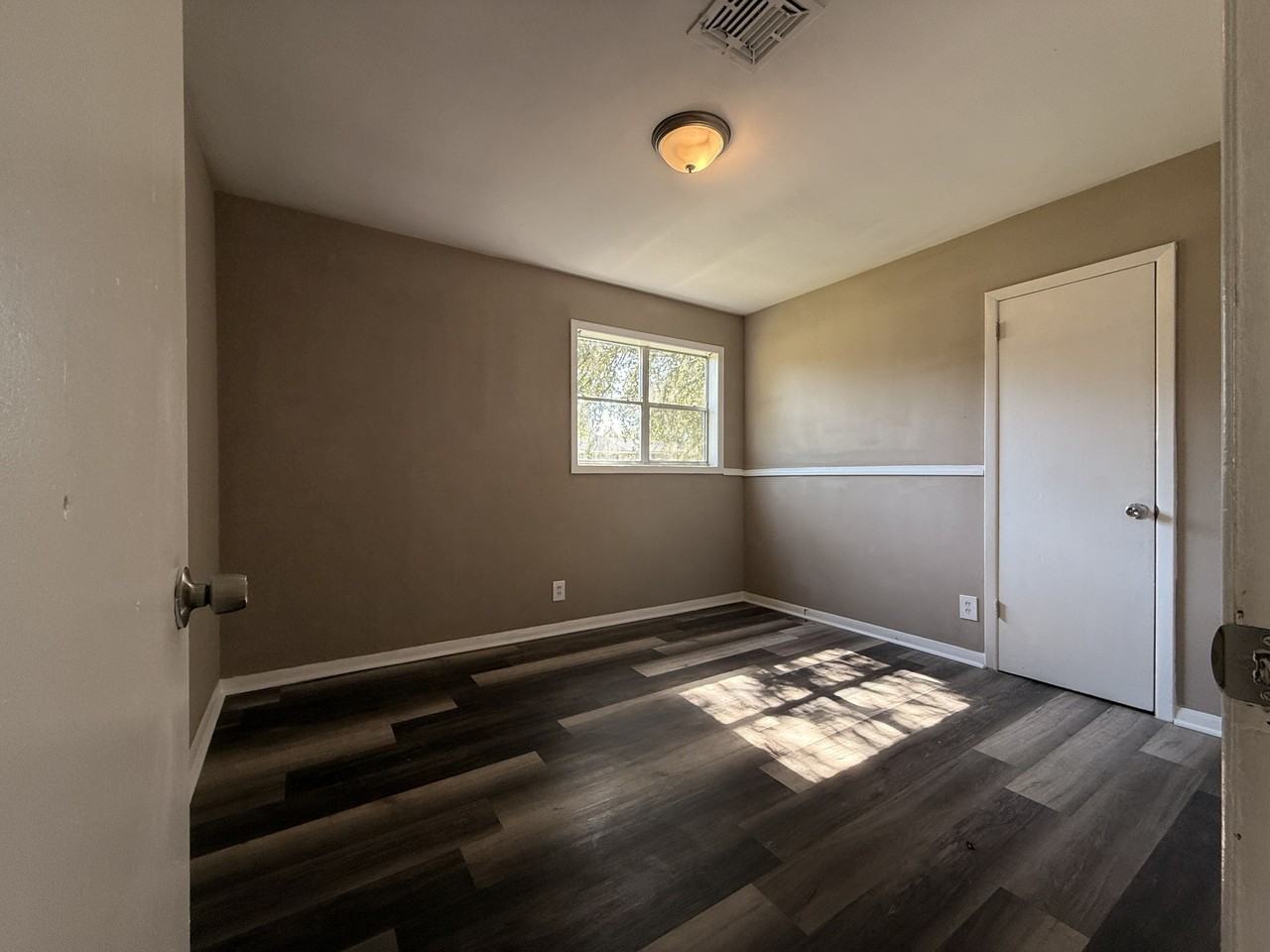 1428 Flamingo Ln - Photo 7 of 9