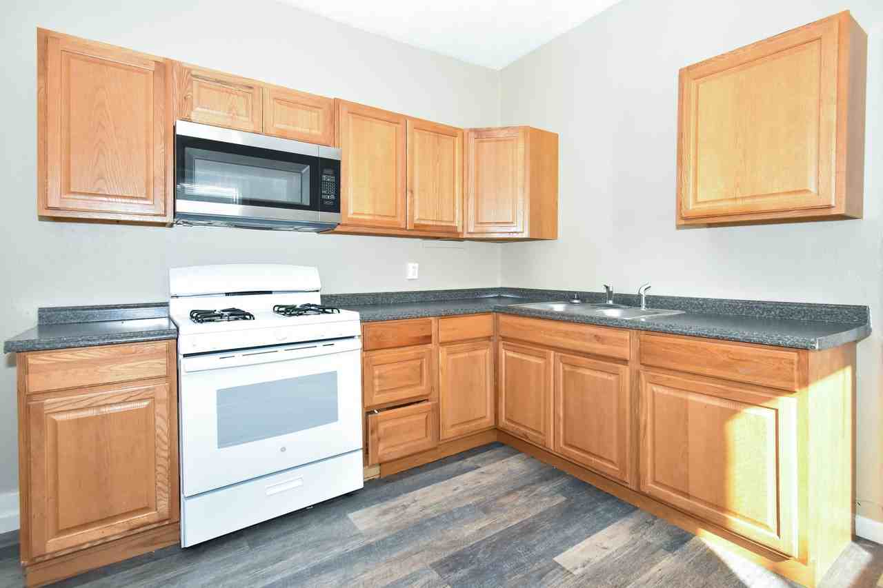 585 S 2nd Ave - Photo 3 of 19