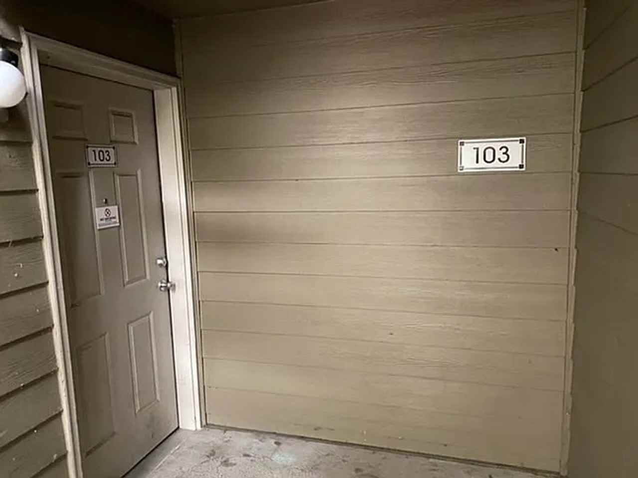 621 Ne Kane Dr #103 - Photo 2 of 26