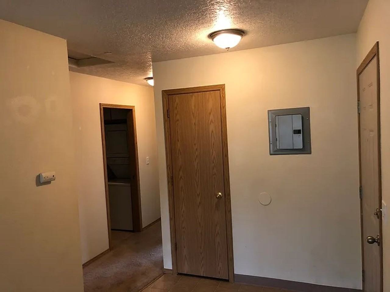 621 Ne Kane Dr #103 - Photo 4 of 26