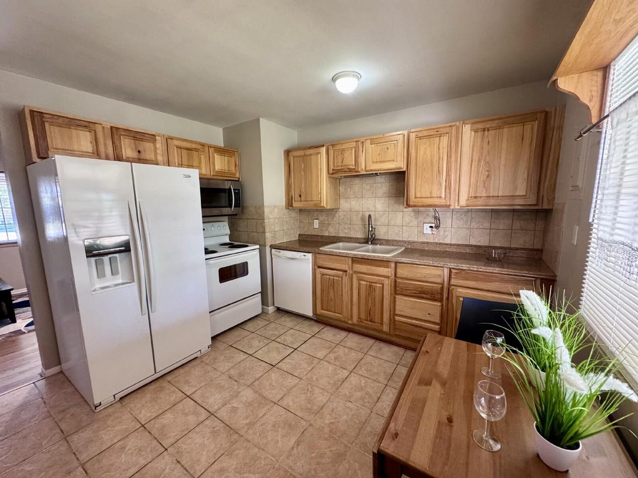 11633 E Virginia Dr #A - Photo 4 of 14