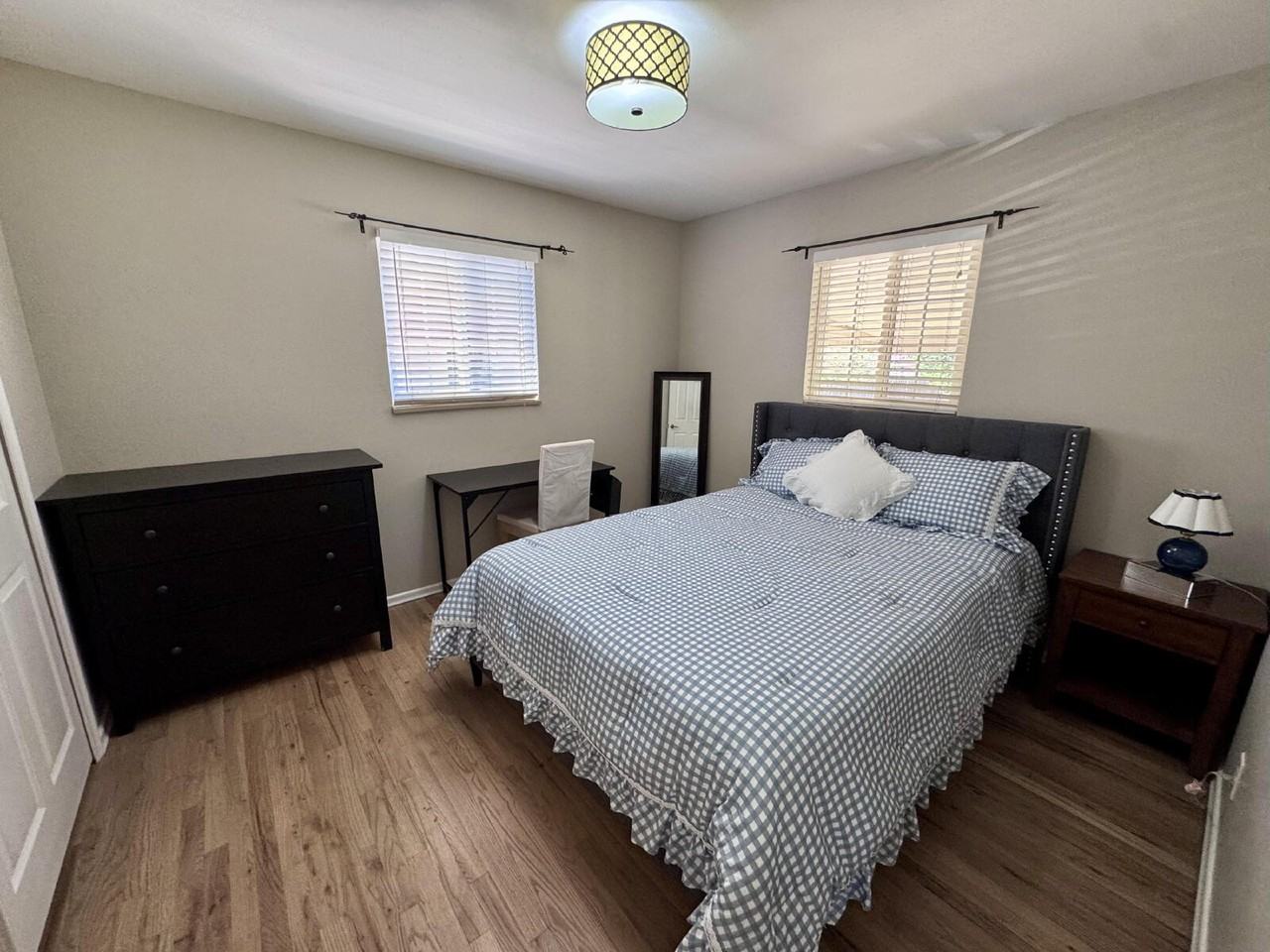 11633 E Virginia Dr #A - Photo 6 of 14