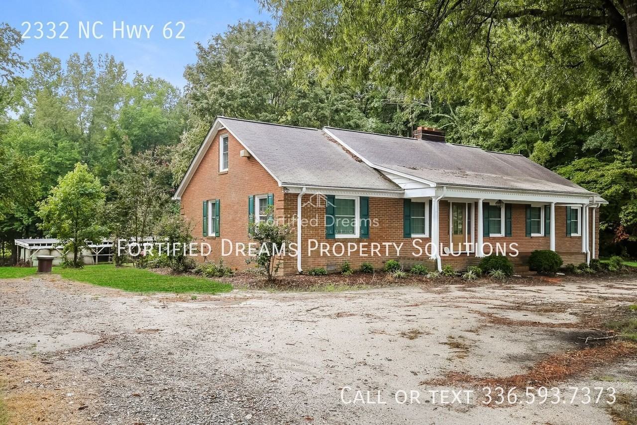 2332 Nc Highway 62 E - Photo 2 of 15