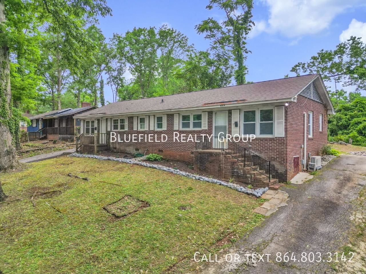 408 Yardley Ct #B - Photo 4 of 32