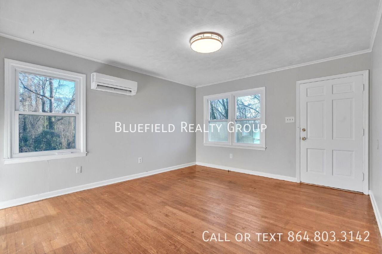 408 Yardley Ct #B - Photo 6 of 32