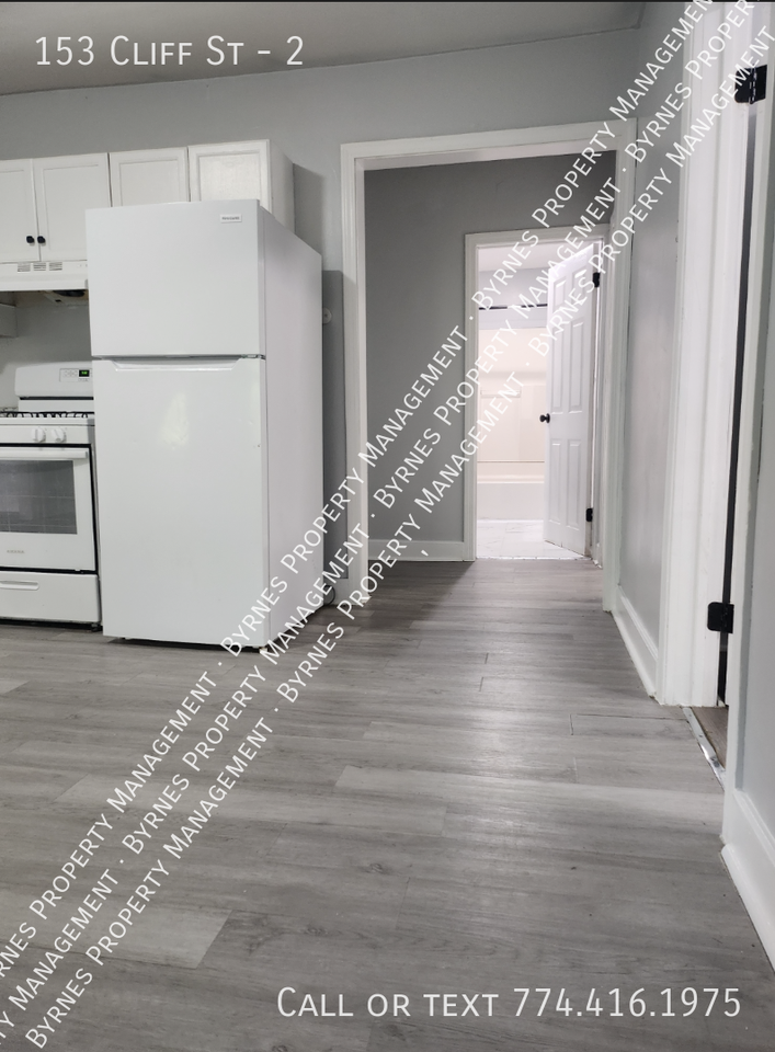153 Cliff St #2 - Photo 3 of 10