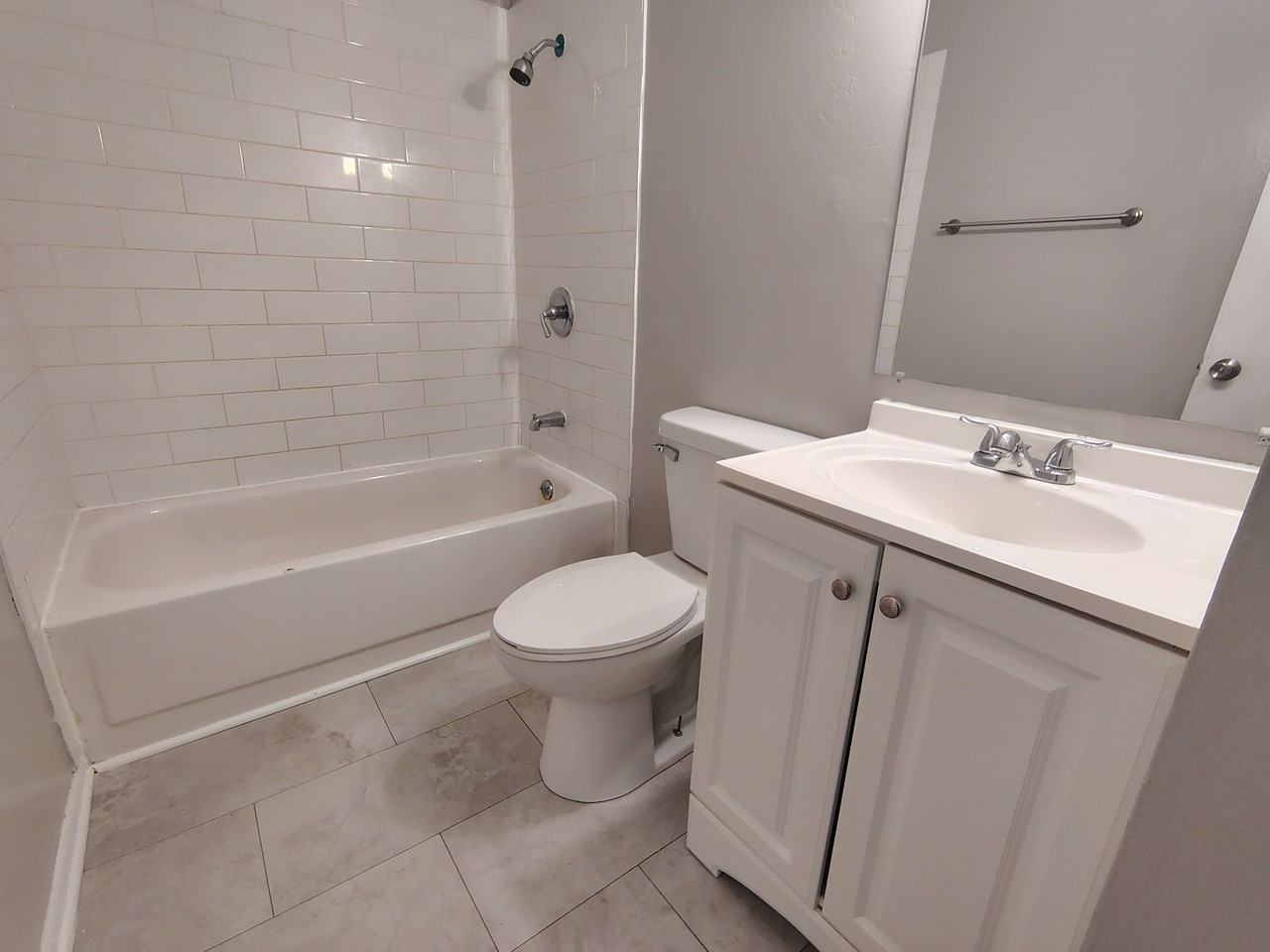 3312 Sablewood Dr #4 - Photo 2 of 7
