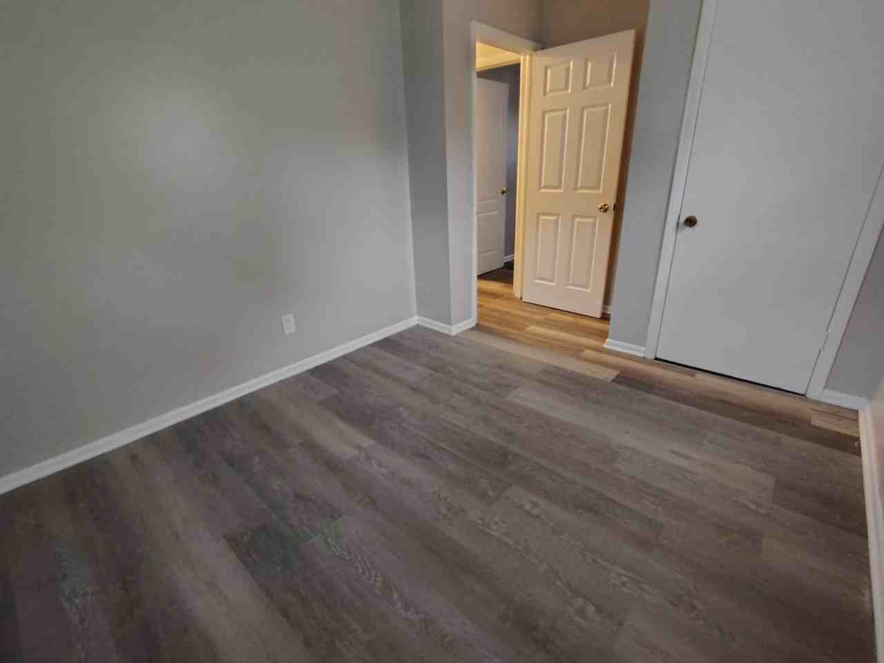 3312 Sablewood Dr #4 - Photo 3 of 7