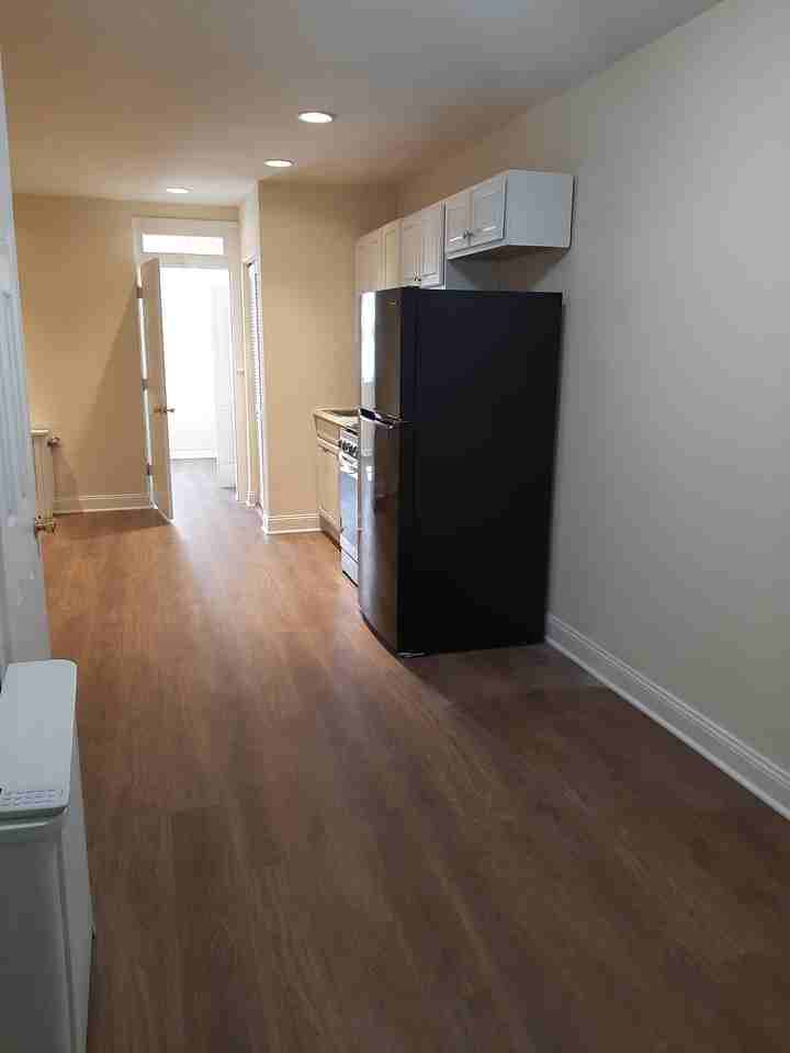 1027 16th St Ne #1 - Photo 5 of 11