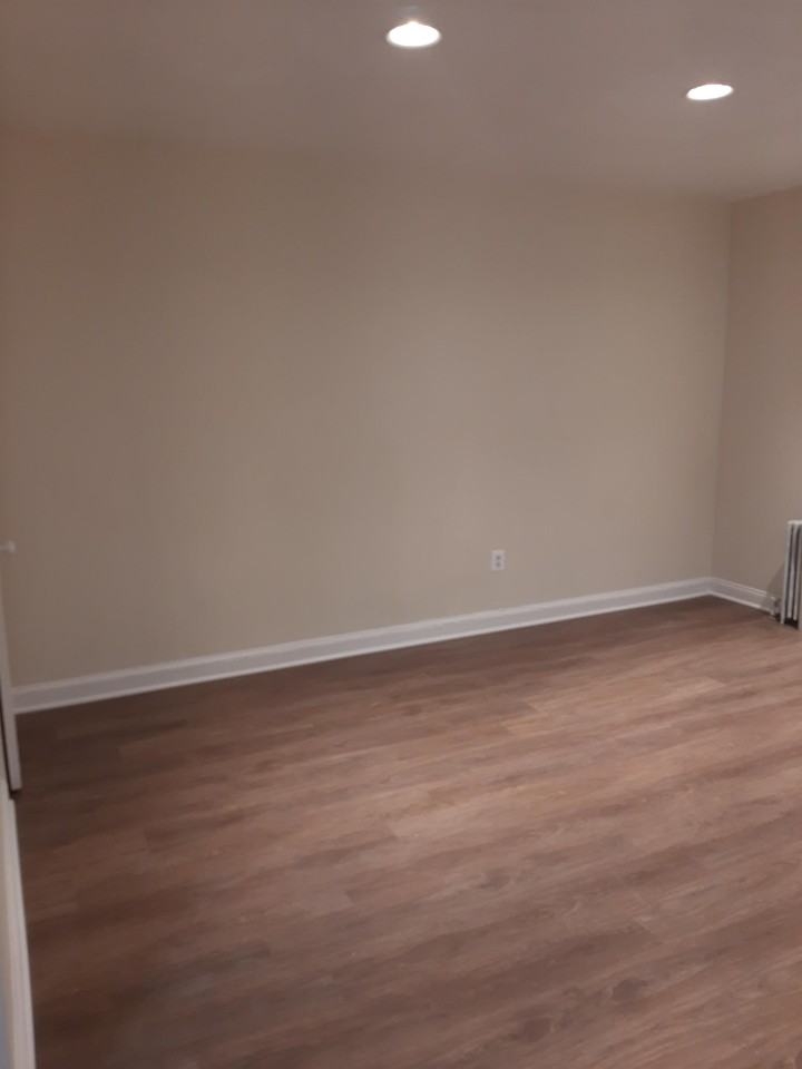 1027 16th St Ne #1 - Photo 7 of 11