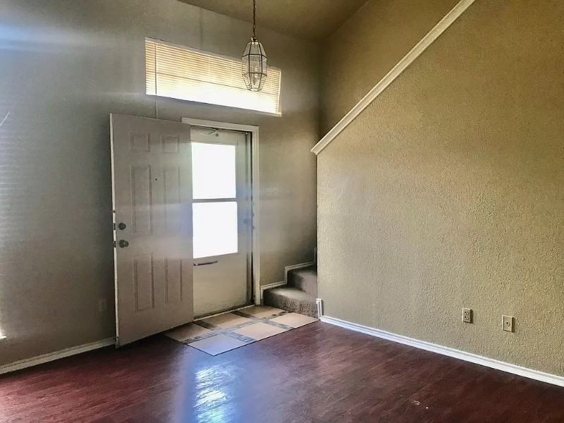 2702 Starling Dr - Photo 6 of 11