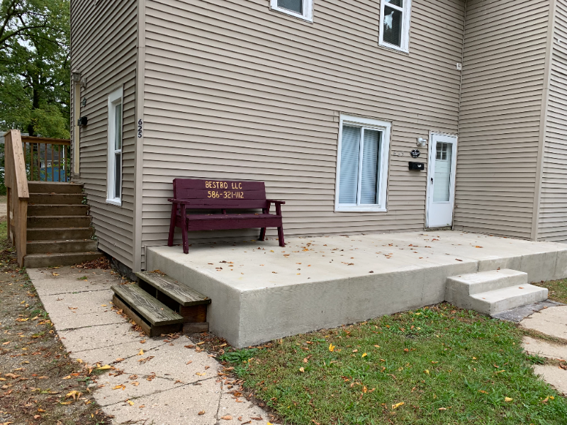 625 S Oak St #B - Photo 3 of 22