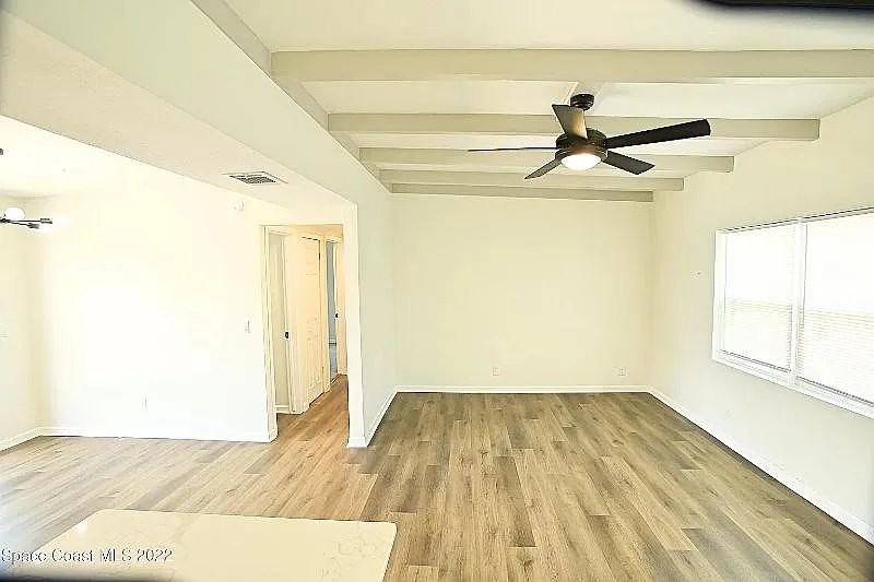 317 Live Oak Ln - Photo 3 of 9
