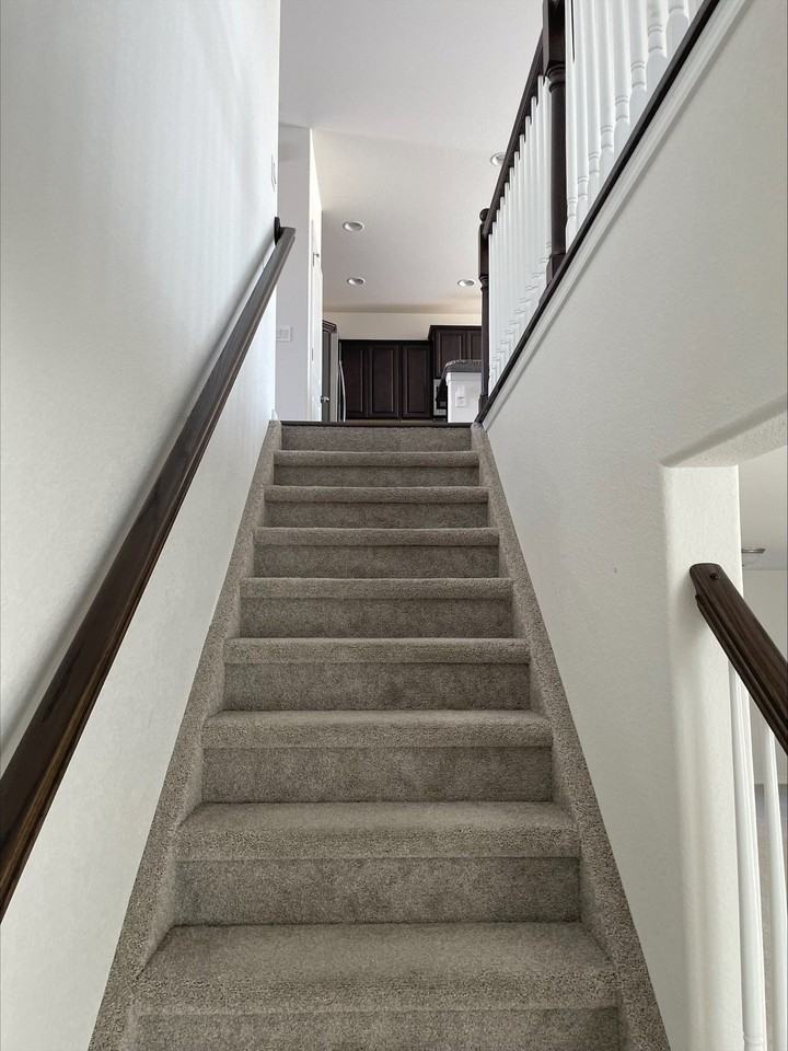 9844 Meridian Hills Trl - Photo 3 of 18
