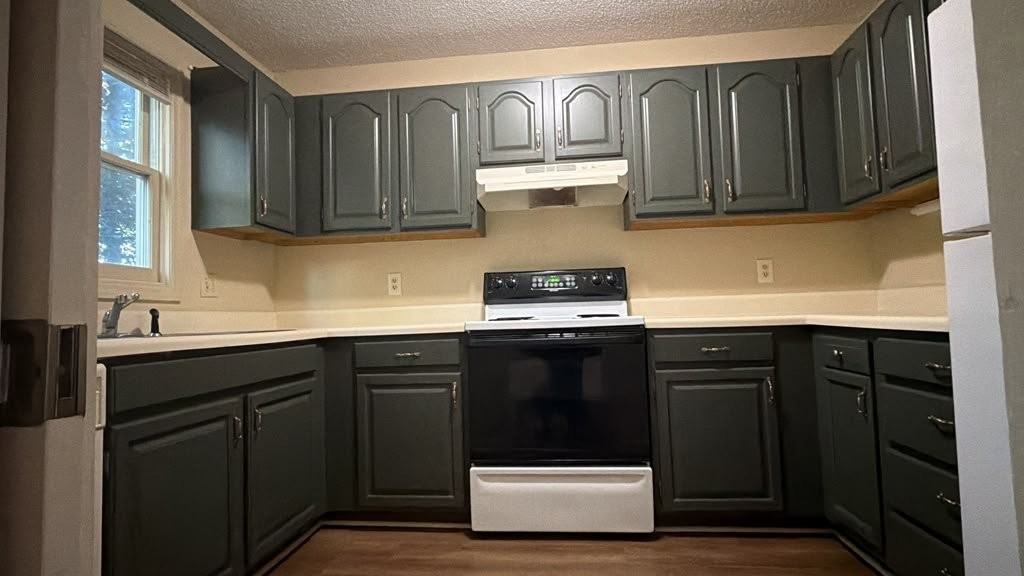 122 Arcadia Ln #D - Photo 3 of 11