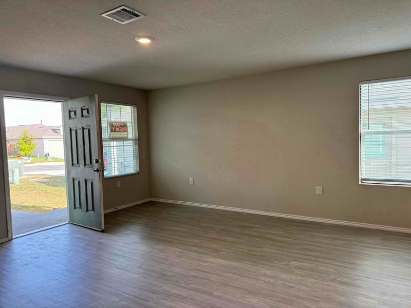 12107 Overton Way - Photo 6 of 14