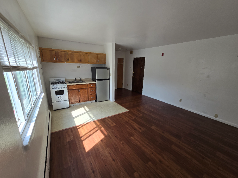 6166 S Packard Ave #206