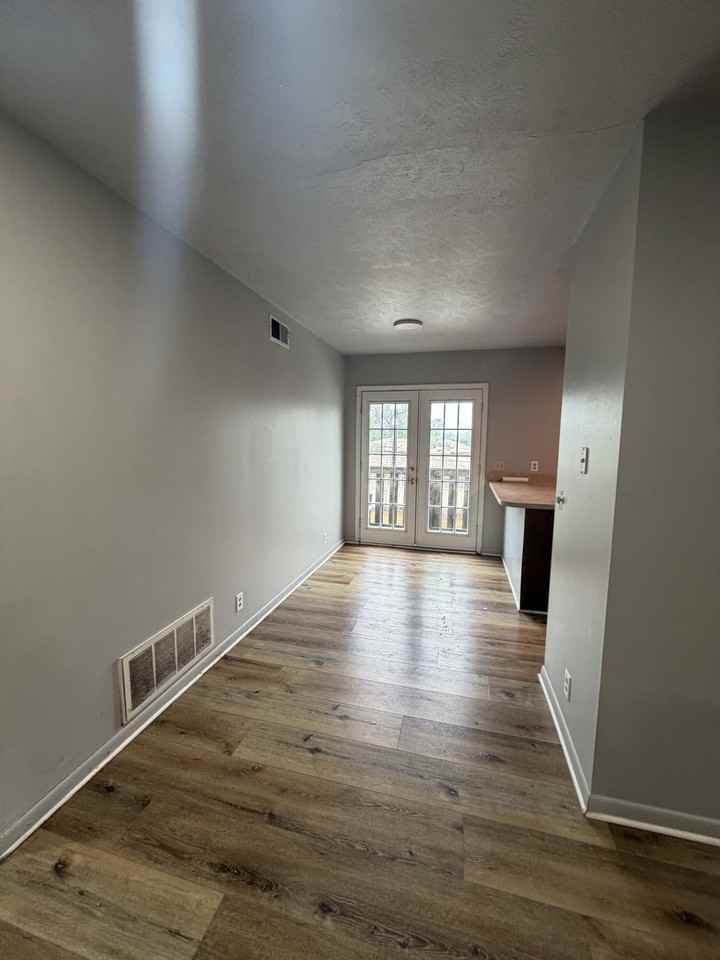 821 E Wayne Ave #24 - Photo 2 of 8