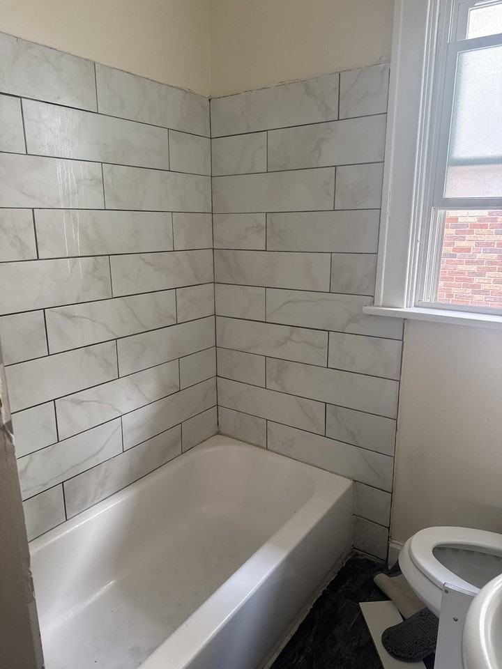 2408 Moerlein Ave - Photo 7 of 11