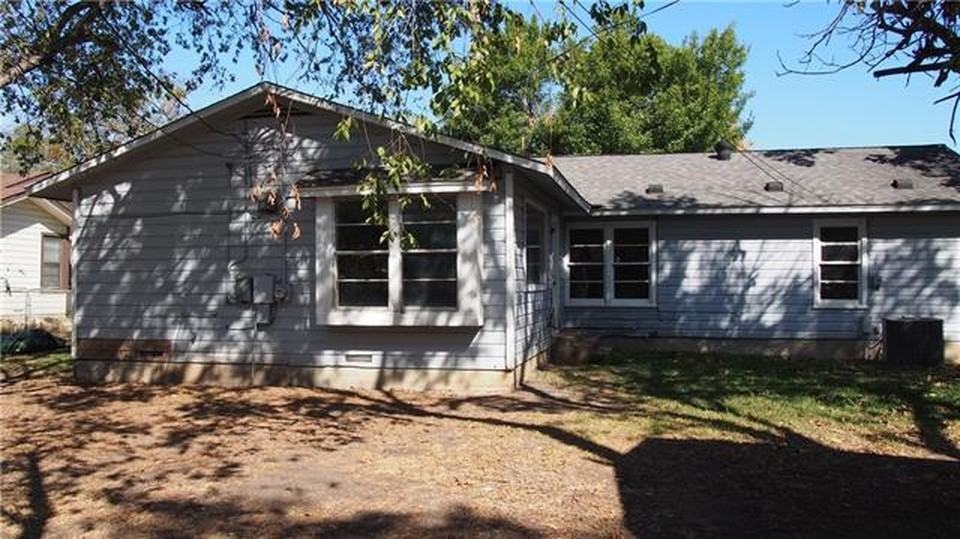 5216 Mallory Dr #1 - Photo 6 of 13